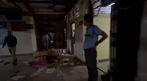 X/@SreyashiDey
: Unidentified miscreants vandalised a part of RG Kar Medical College & Hospital where a woman doctor was found dead last week, police said.